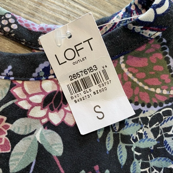 NWT Loft top cutout back Small - Picture 5 of 7